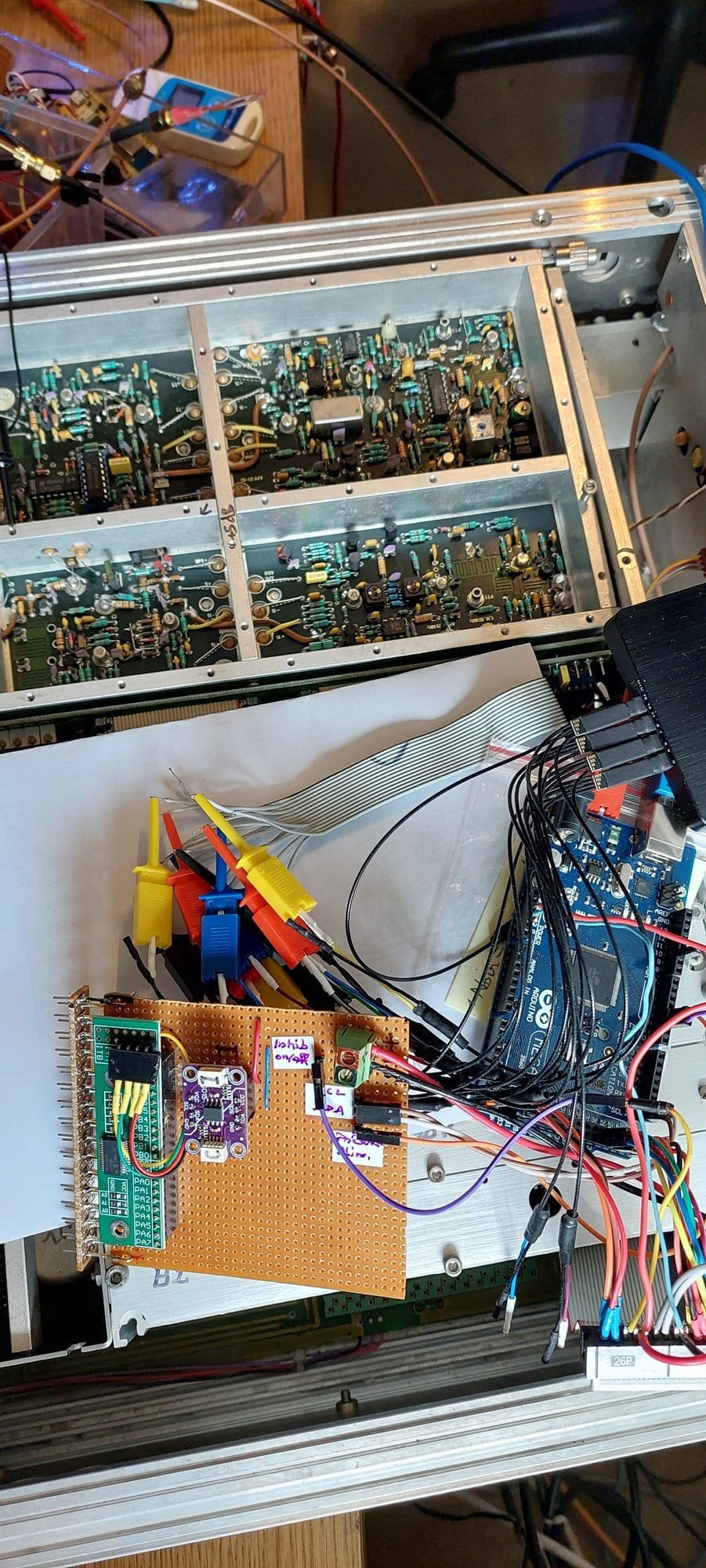 Carte CPU de remplacement Arduino Mega et interface isolée dans l’ADRET 740A
